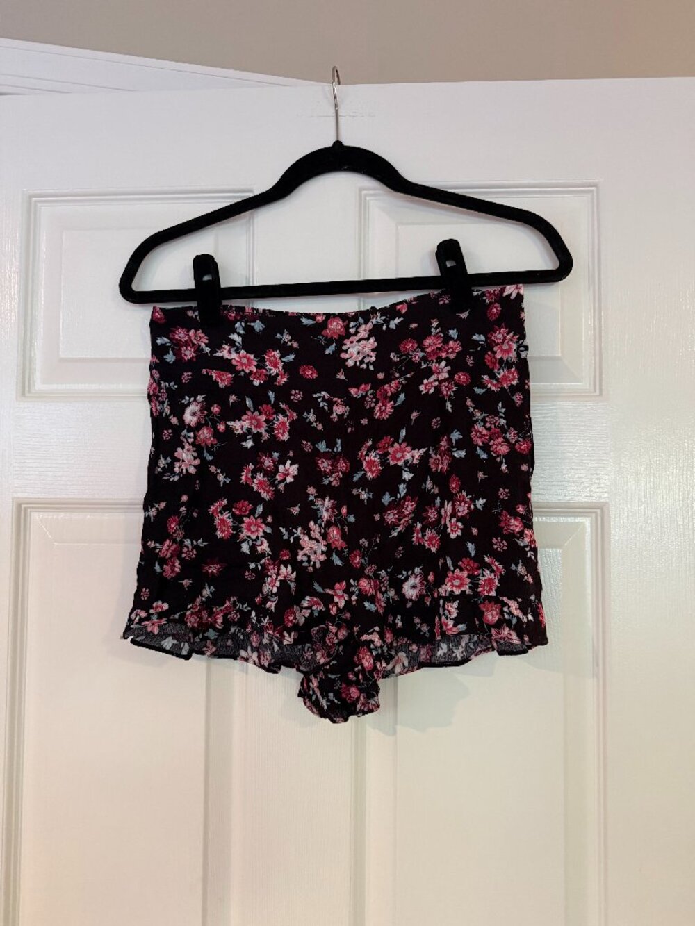 Xhilaration Floral Shorts